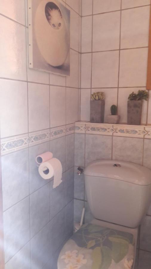 Joli loft dans village pittoresque Péret Extérieur photo